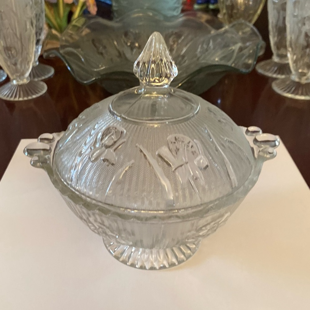 Iris & Herringbone Clear Footed Covered Candy Dish Depression Glass - Picture 4 of 16
